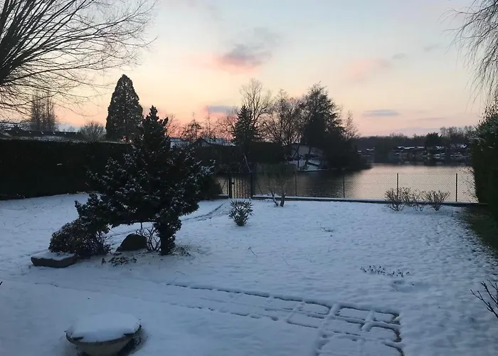 Le Chalet Du Lac - Domaine De La Goujonne